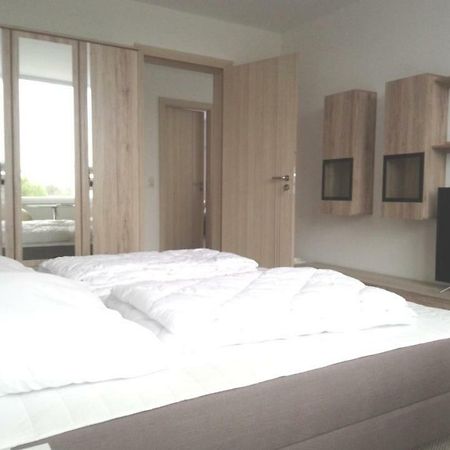 Zimmer In Zoeschen Zoschen Exterior foto
